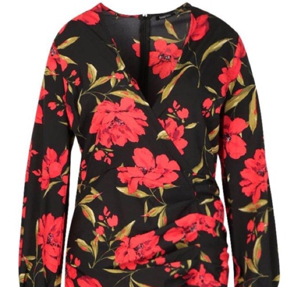 Boohoo Plus Red Floral Dress Sz 24